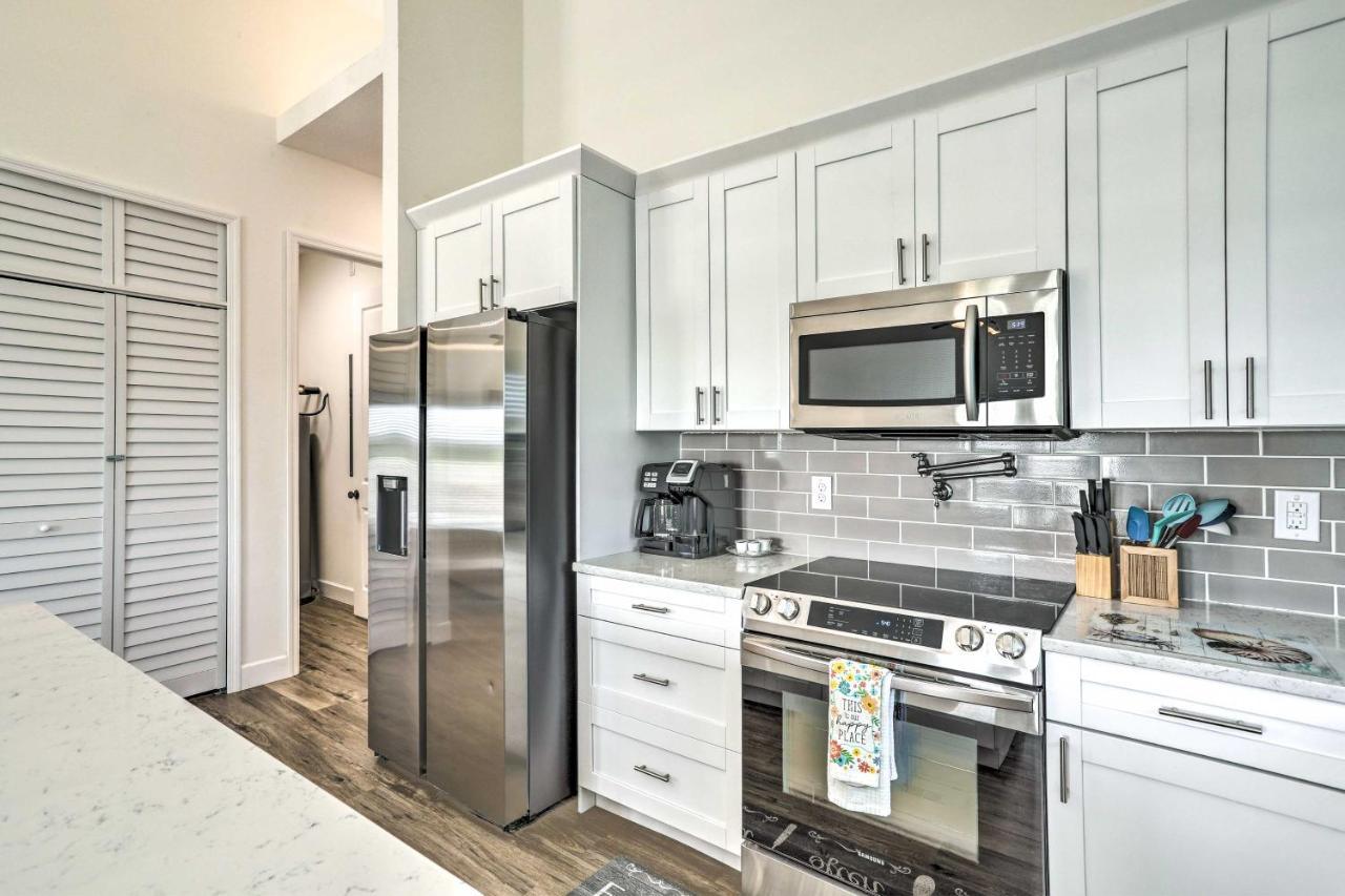 Tampa House With Patio, Near Downtown And Beaches! Kültér fotó