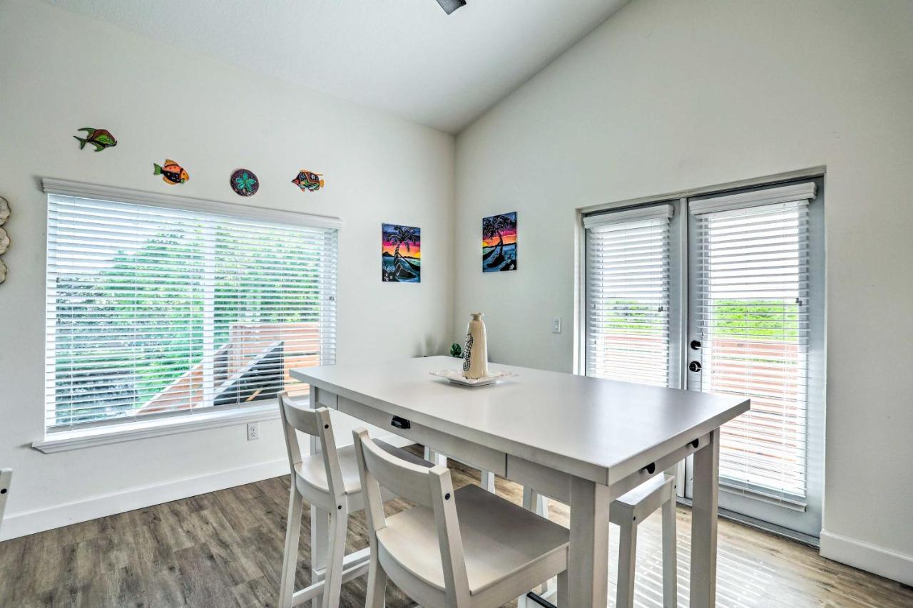 Tampa House With Patio, Near Downtown And Beaches! Kültér fotó